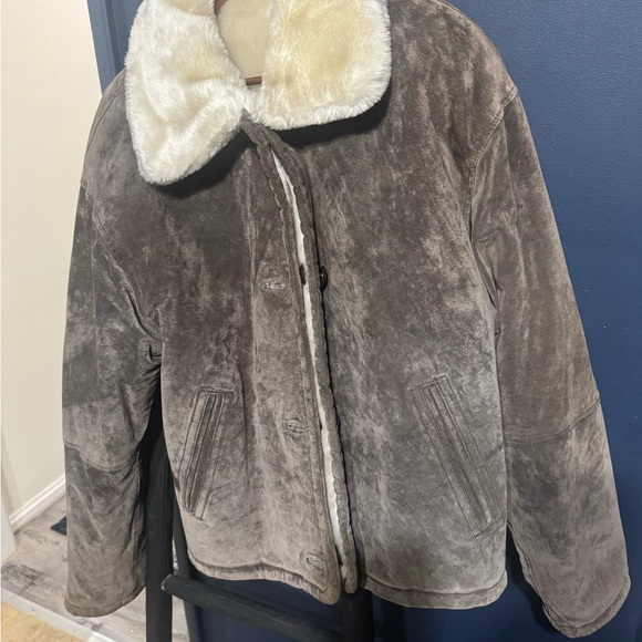 Beyond Sports California Leather Suede Jacket - Picture 6 of 11